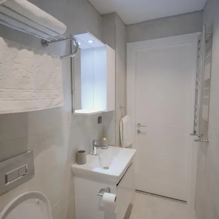 Kadikoey Warm House Apartment *