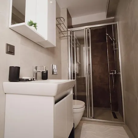 Kadikoey Warm House Apartment *